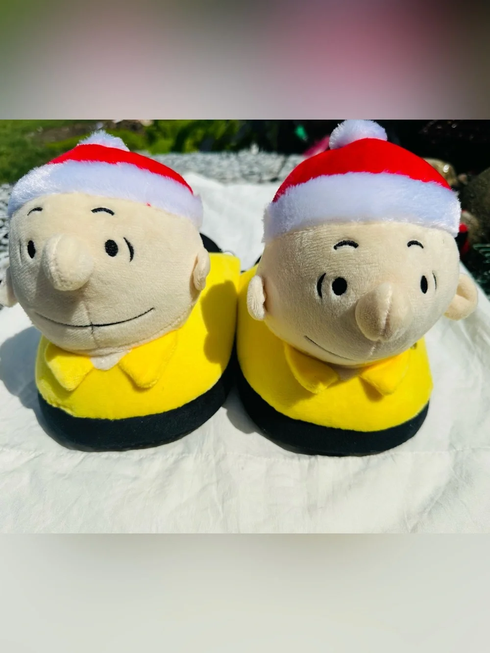 Charlie Brown Christmas slippers. Men’s.  Santa Hat. Stocking. Christmas